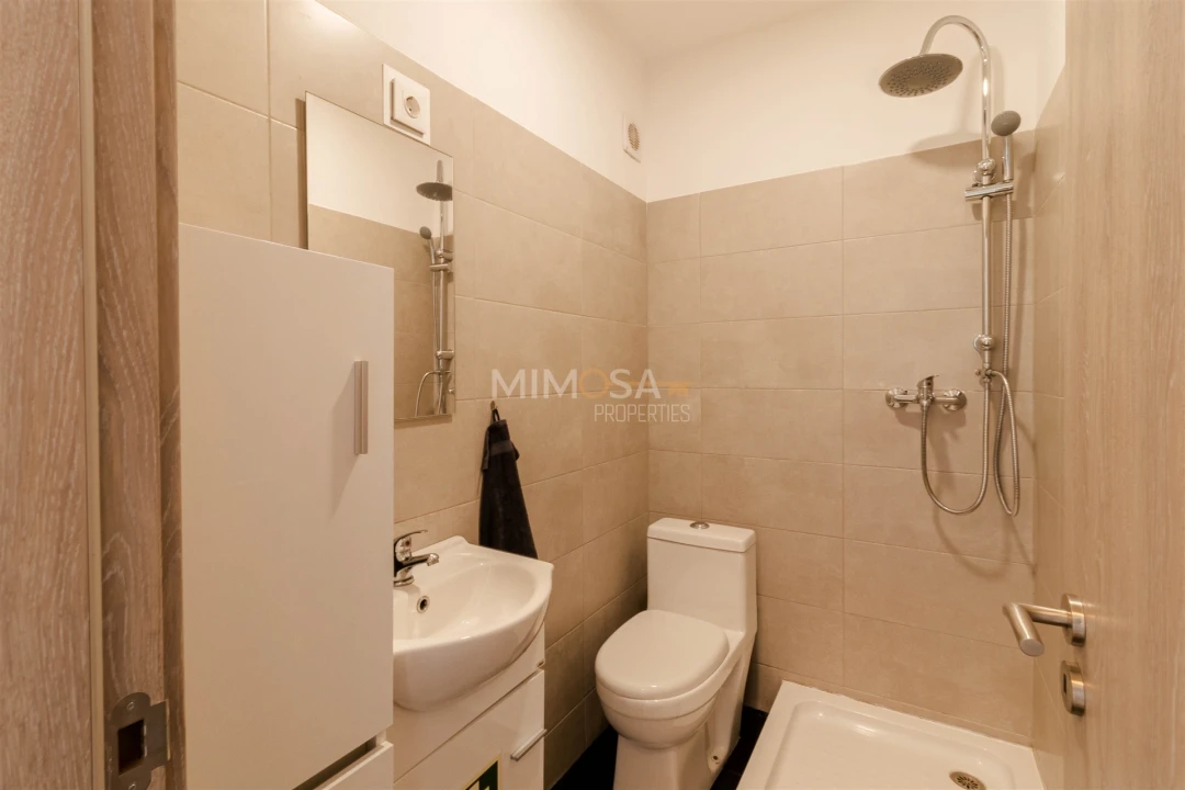 Apartamento T4 para Venda em Ferragudo Foto 14