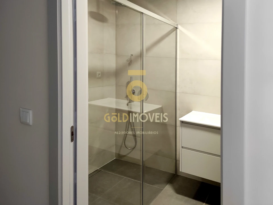 Apartamento T3 para Venda em Cedofeita, Santo Ildefonso, Sé, Miragaia, São Nicolau e Vitória Foto 15