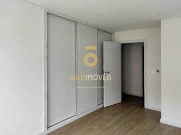 Apartamento T3 para Venda em Cedofeita, Santo Ildefonso, Sé, Miragaia, São Nicolau e Vitória
