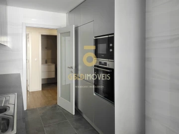 Apartamento T3 para Venda em Cedofeita, Santo Ildefonso, Sé, Miragaia, São Nicolau e Vitória
