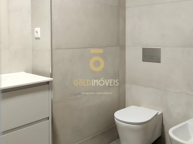 Apartamento T3 para Venda em Cedofeita, Santo Ildefonso, Sé, Miragaia, São Nicolau e Vitória Foto 16