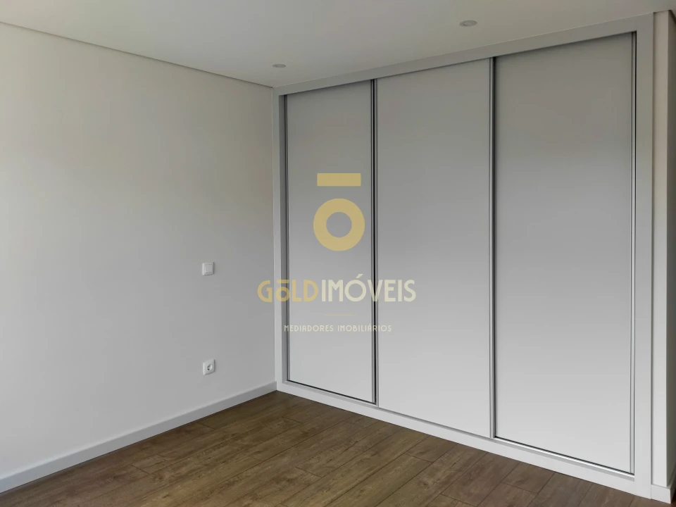 Apartamento T3 para Venda em Cedofeita, Santo Ildefonso, Sé, Miragaia, São Nicolau e Vitória Foto 13