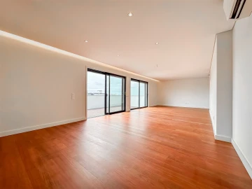 Apartamento T4 para Arrendamento em Matosinhos e Leça da Palmeira