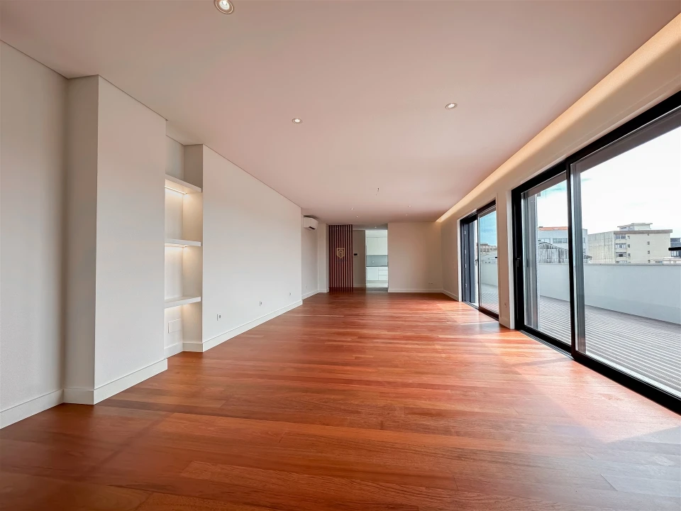 Apartamento T4 para Arrendamento em Matosinhos e Leça da Palmeira Foto 6