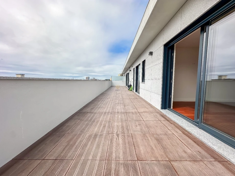 Apartamento T4 para Arrendamento em Matosinhos e Leça da Palmeira Foto 2