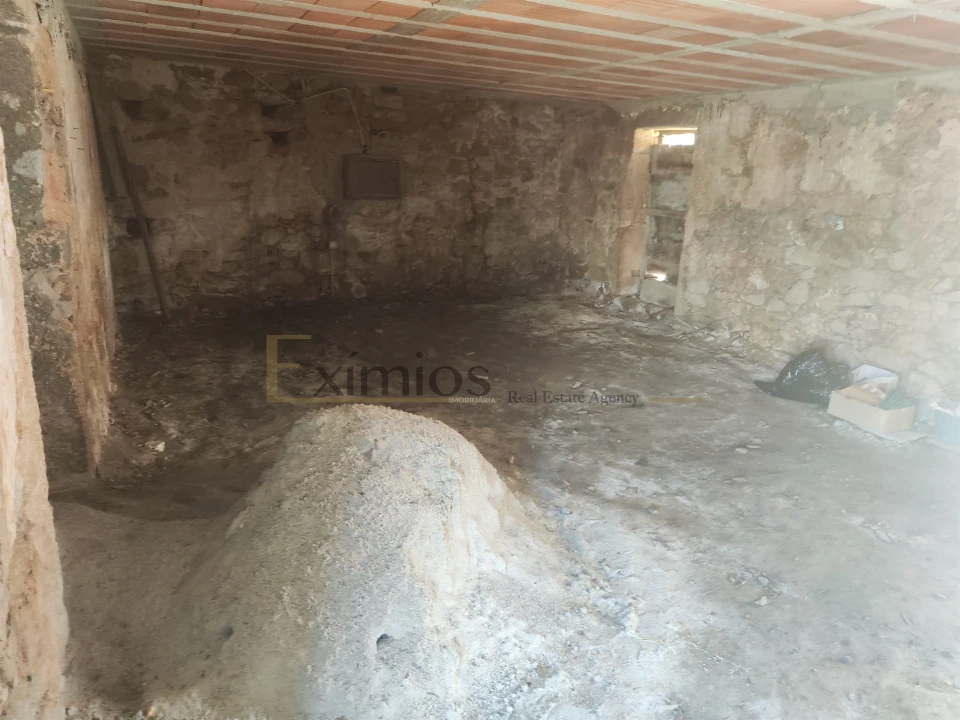 Moradia T0 para Venda em Azurara Foto 9