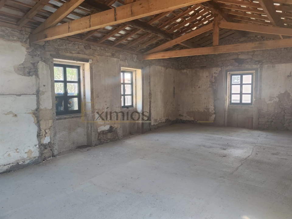 Moradia T0 para Venda em Azurara Foto 1