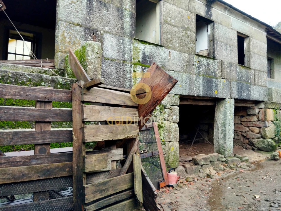 Moradia T0 para Venda em Fornelos Foto 5