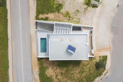 Moradia T4 para Venda em Mexilhoeira Grande