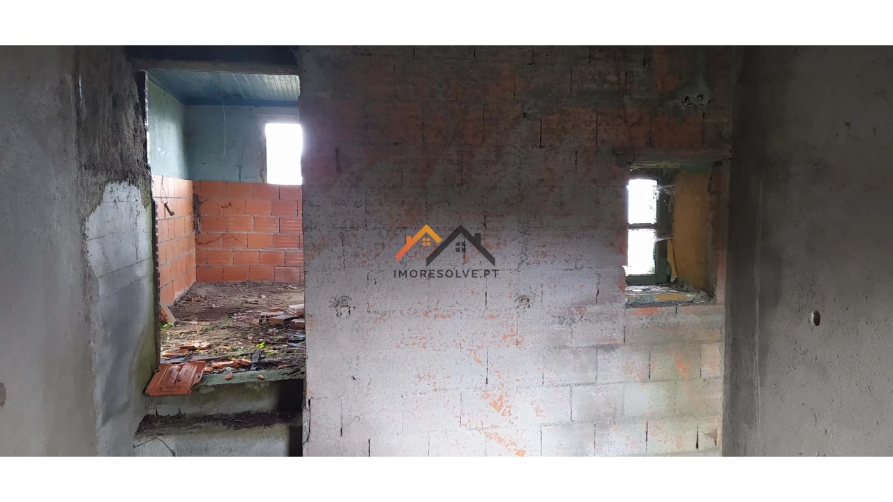 Moradia T3 para Venda em Roriz Foto 16