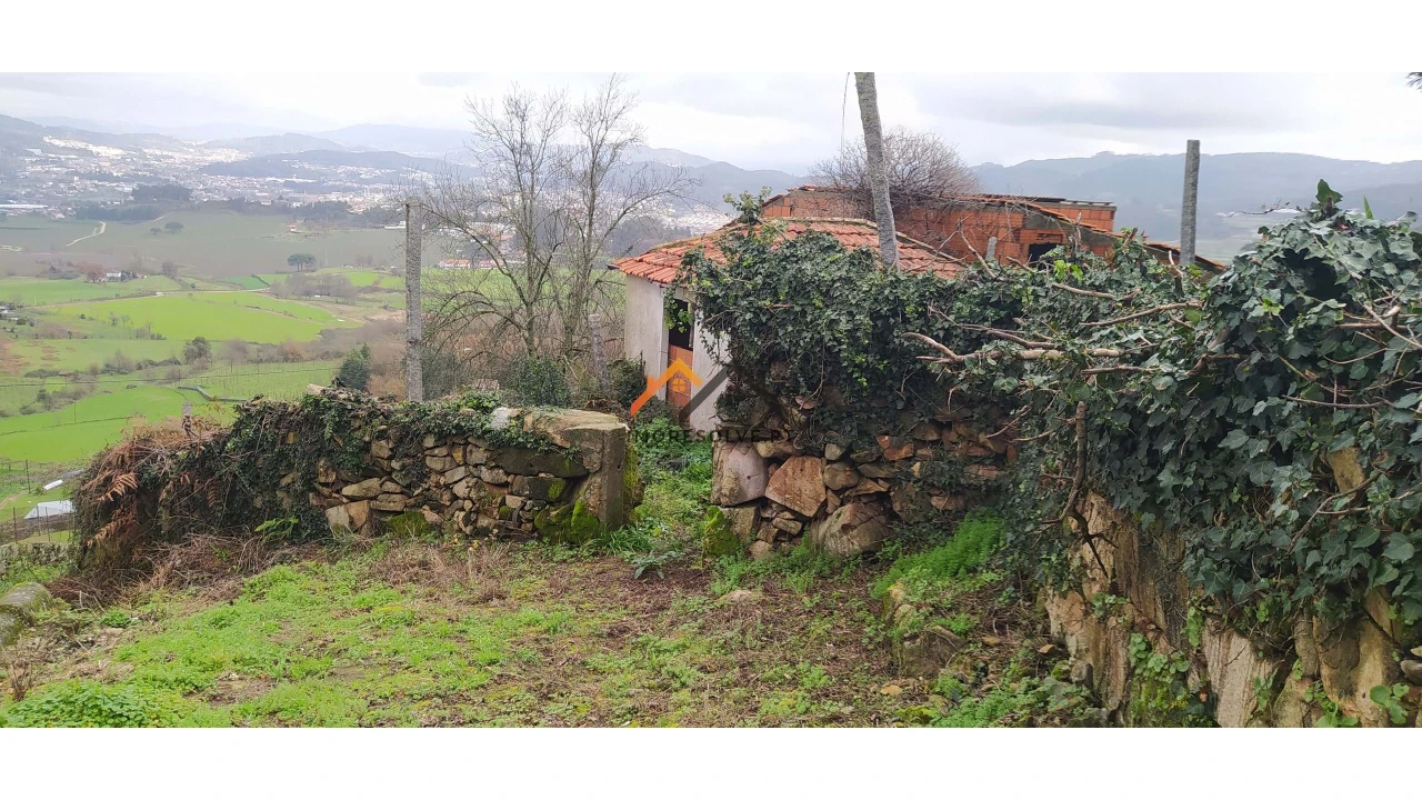 Moradia T3 para Venda em Roriz Foto 3