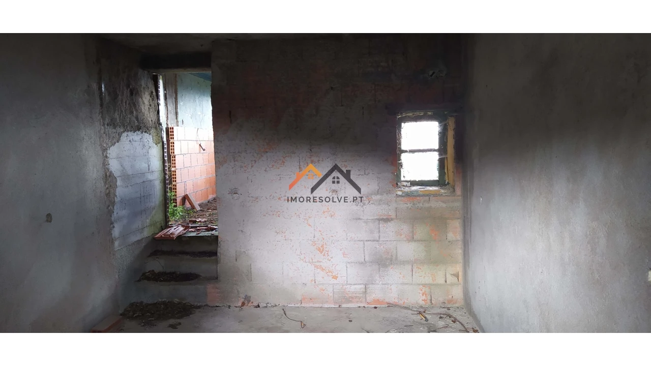 Moradia T3 para Venda em Roriz Foto 45