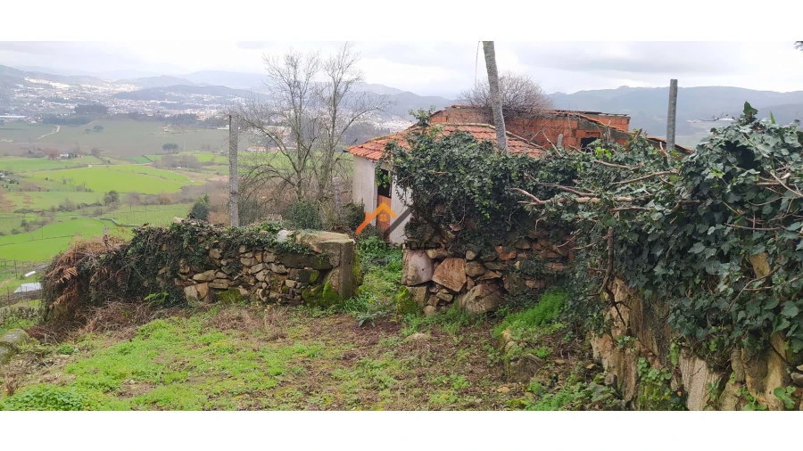 Moradia T3 para Venda em Roriz Foto 3