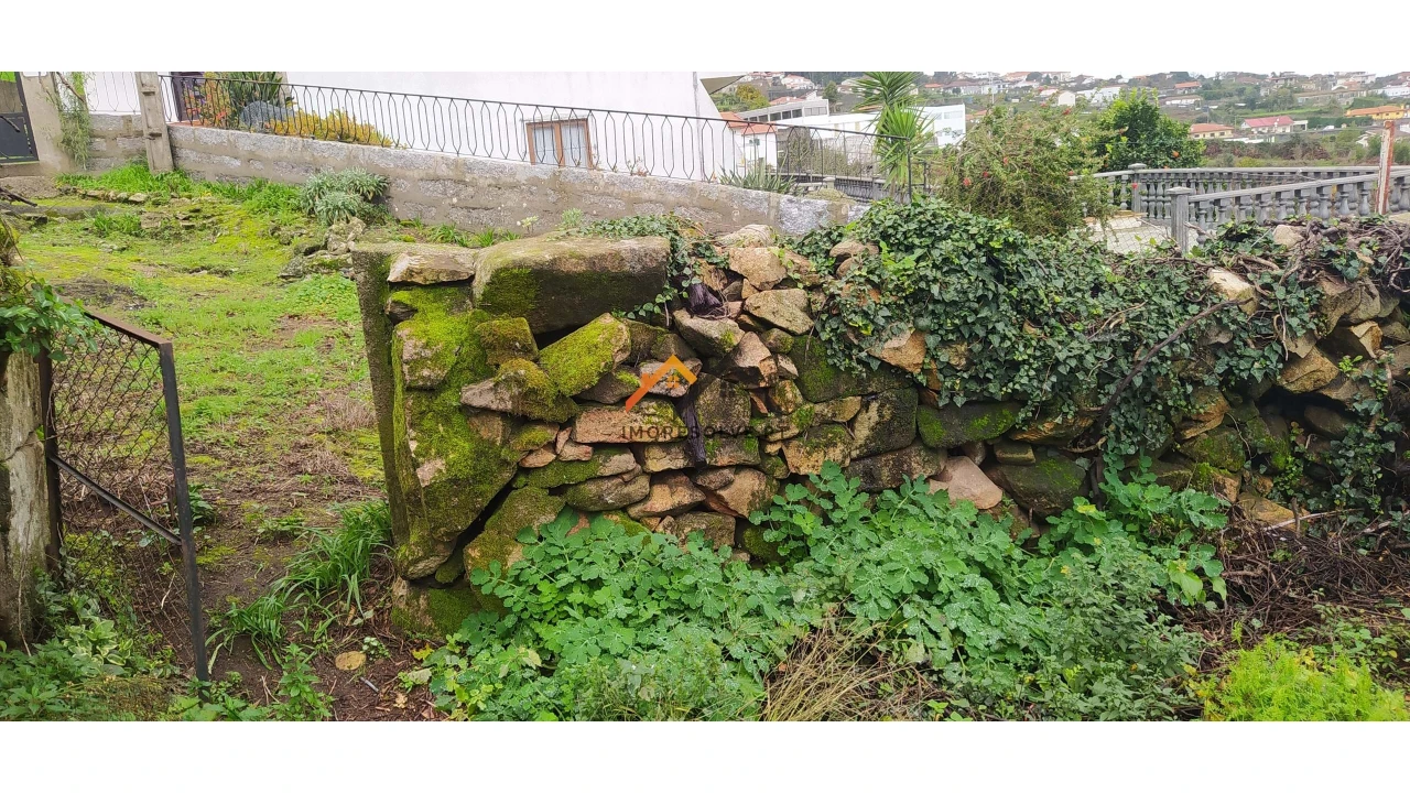 Moradia T3 para Venda em Roriz Foto 6