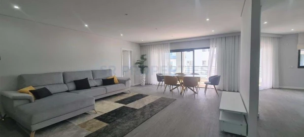 Apartamento T3 para Venda em Olhão