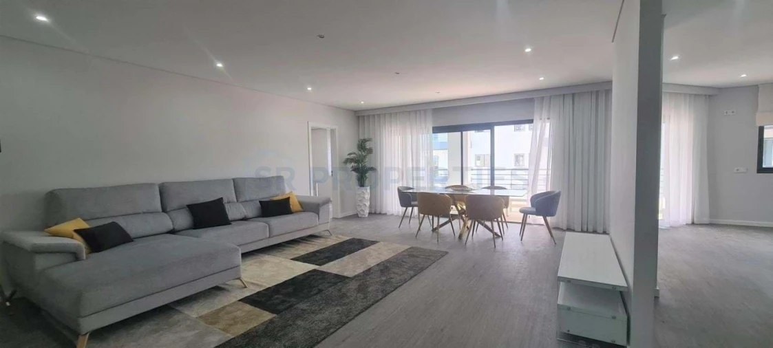 Apartamento T3 para Venda em Olhão Foto 17