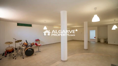 Apartamento T4 para Venda em Quelfes