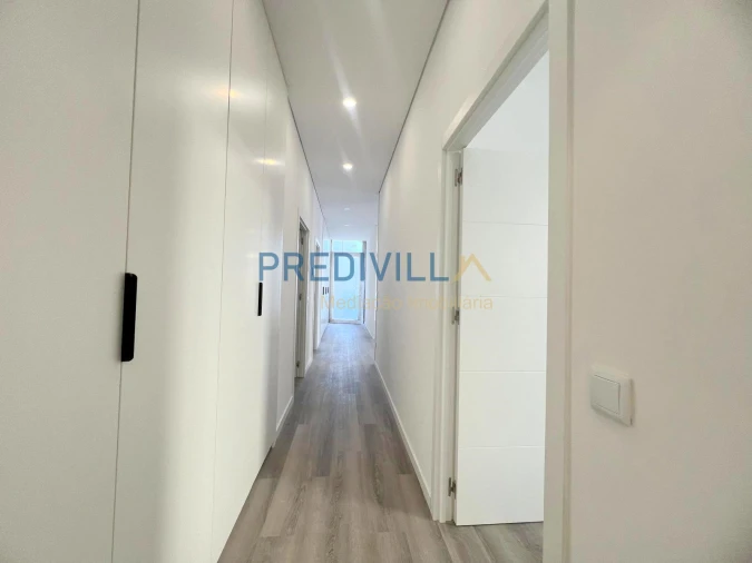 Apartamento T3 para Venda em Vilar de Pinheiro Foto 6