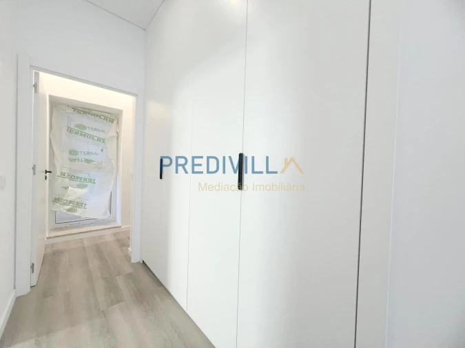 Apartamento T3 para Venda em Vilar de Pinheiro Foto 18