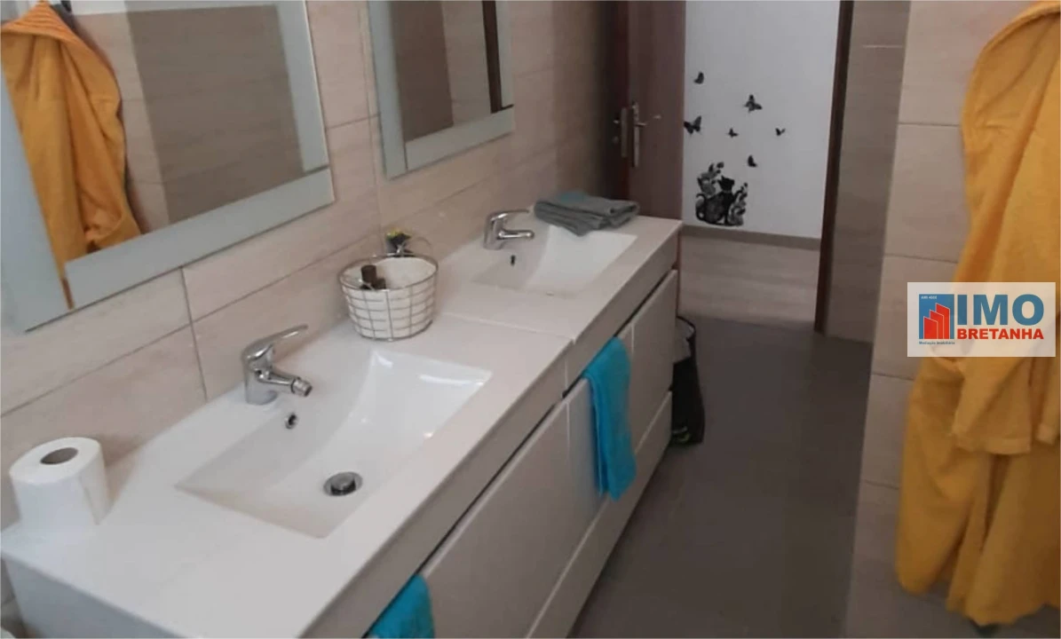 Moradia T4 para Venda em Covilhã e Canhoso Foto 11