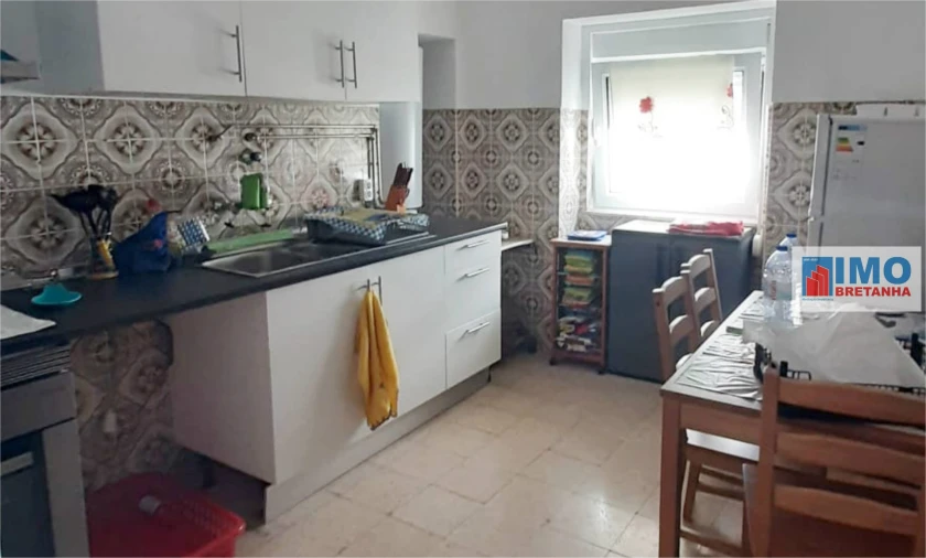 Moradia T4 para Venda em Covilhã e Canhoso Foto 2