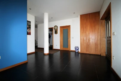 Moradia T3 para Venda em Ferreiros e Gondizalves