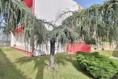 Moradia T4 para Venda em Lomar e Arcos