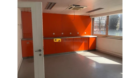 Escritório para Arrendamento em Lordelo do Ouro e Massarelos