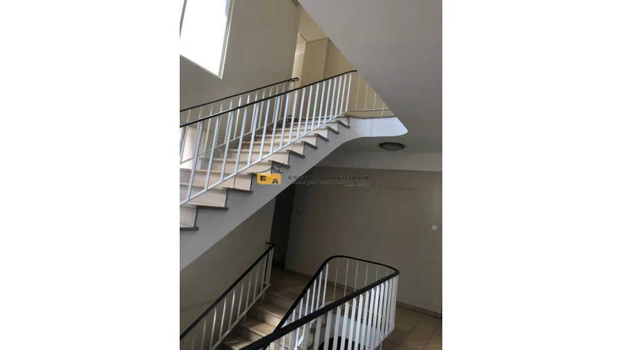 Escritório para Arrendamento em Lordelo do Ouro e Massarelos Foto 4