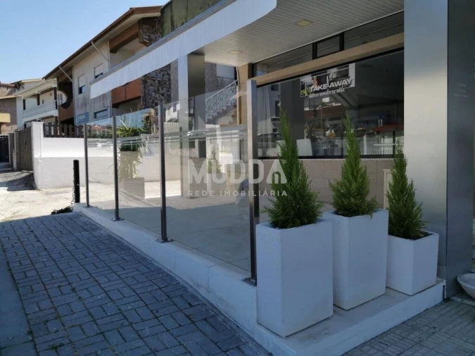 Negócio para Venda em Arrifana Foto 1