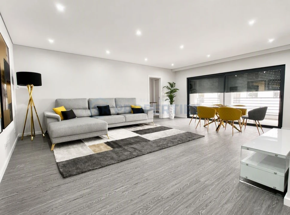 Apartamento T3 para Venda em Olhão Foto 3