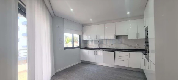 Apartamento T3 para Venda em Olhão