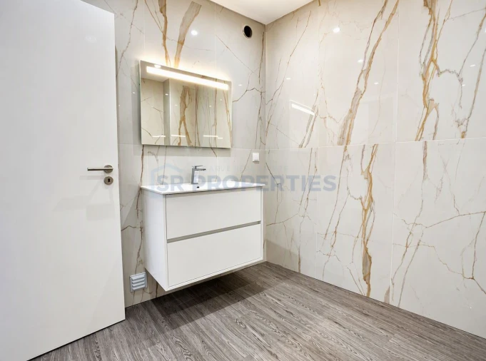 Apartamento T3 para Venda em Olhão Foto 3
