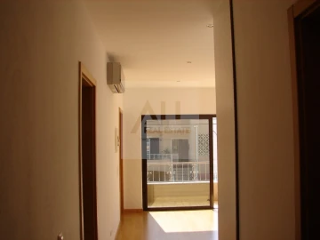 Moradia T4 para Venda em Lagos (São Sebastião e Santa Maria)