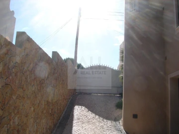 Moradia T4 para Venda em Lagos (São Sebastião e Santa Maria)