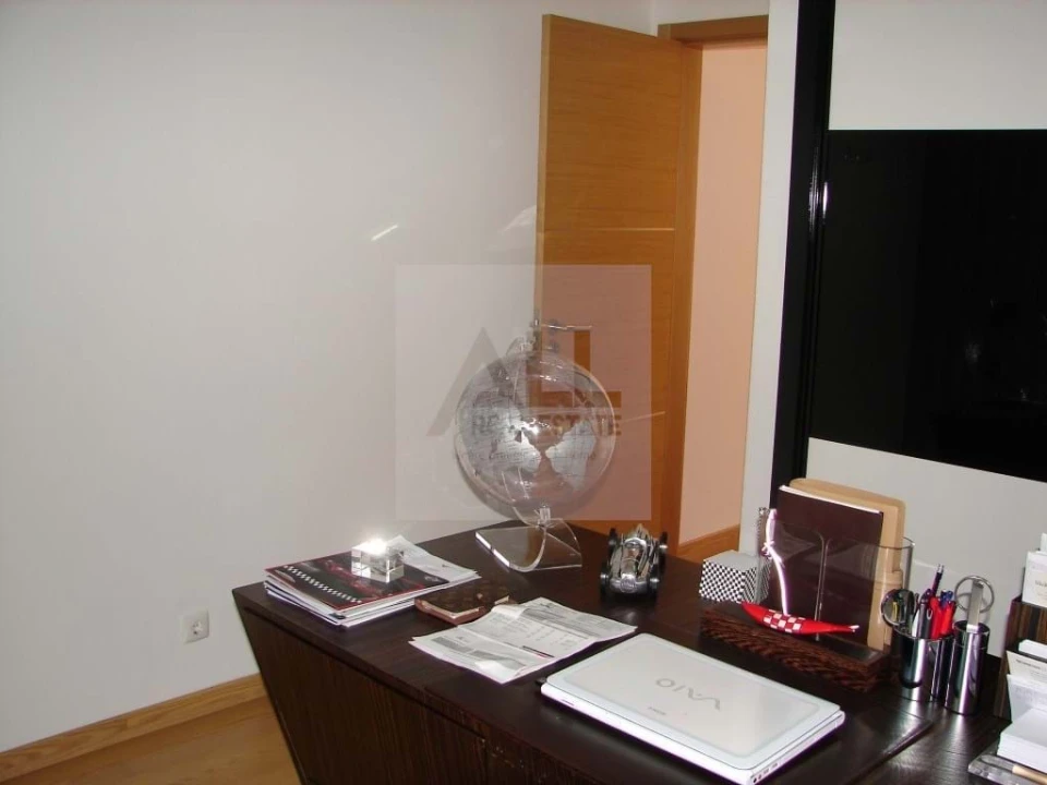 Moradia T4 para Venda em Lagos (São Sebastião e Santa Maria) Foto 51