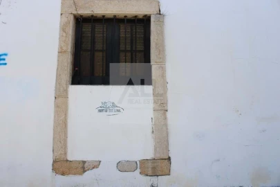 Negócio para Venda em Lagos (São Sebastião e Santa Maria)