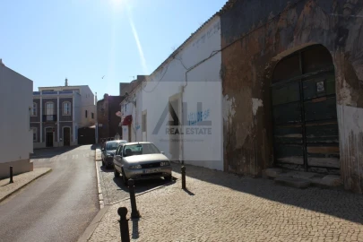 Negócio para Venda em Lagos (São Sebastião e Santa Maria)