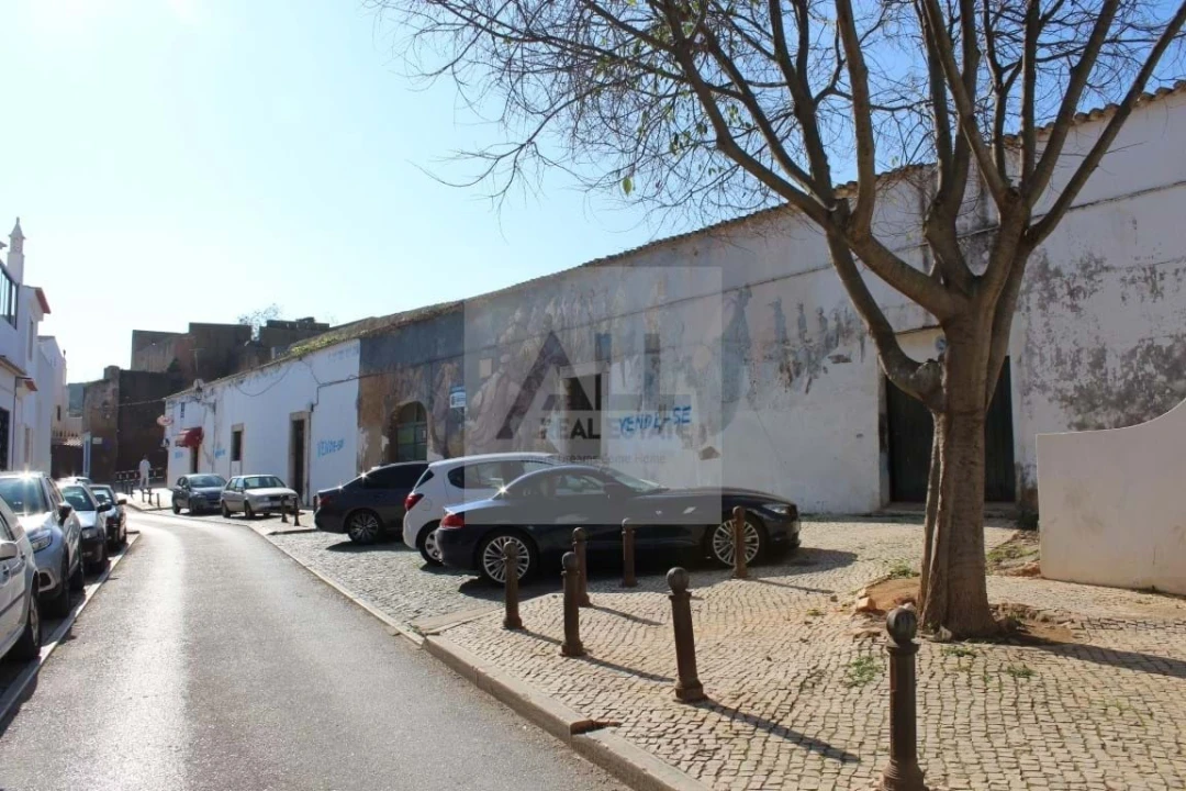 Moradia T6 para Venda em Lagos (São Sebastião e Santa Maria) Foto 4