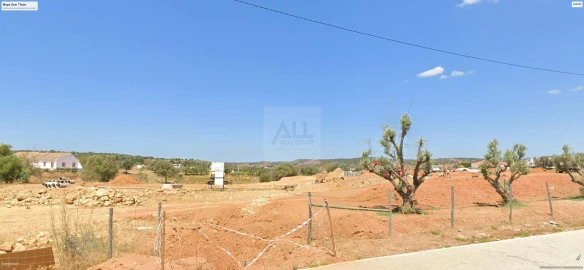 Terreno para Venda em Lagos (São Sebastião e Santa Maria)