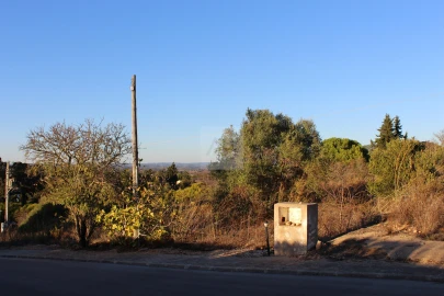 Terreno para Venda em Lagos (São Sebastião e Santa Maria)