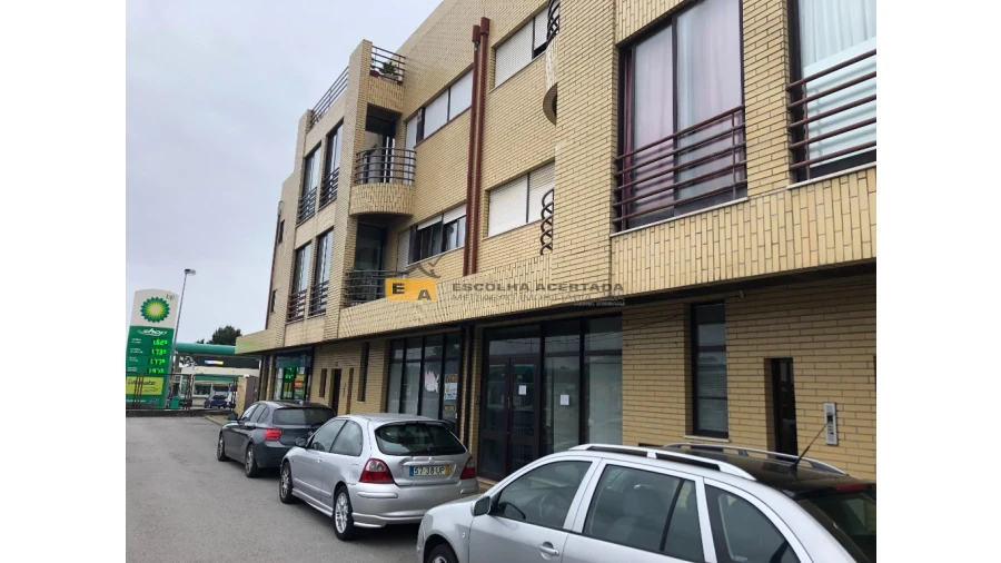 Loja para Venda em Gulpilhares e Valadares Foto 12