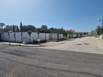Terreno para Venda em Lagos (São Sebastião e Santa Maria)