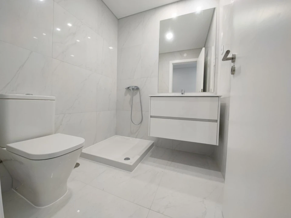 Apartamento T2 para Venda em Buarcos Foto 4