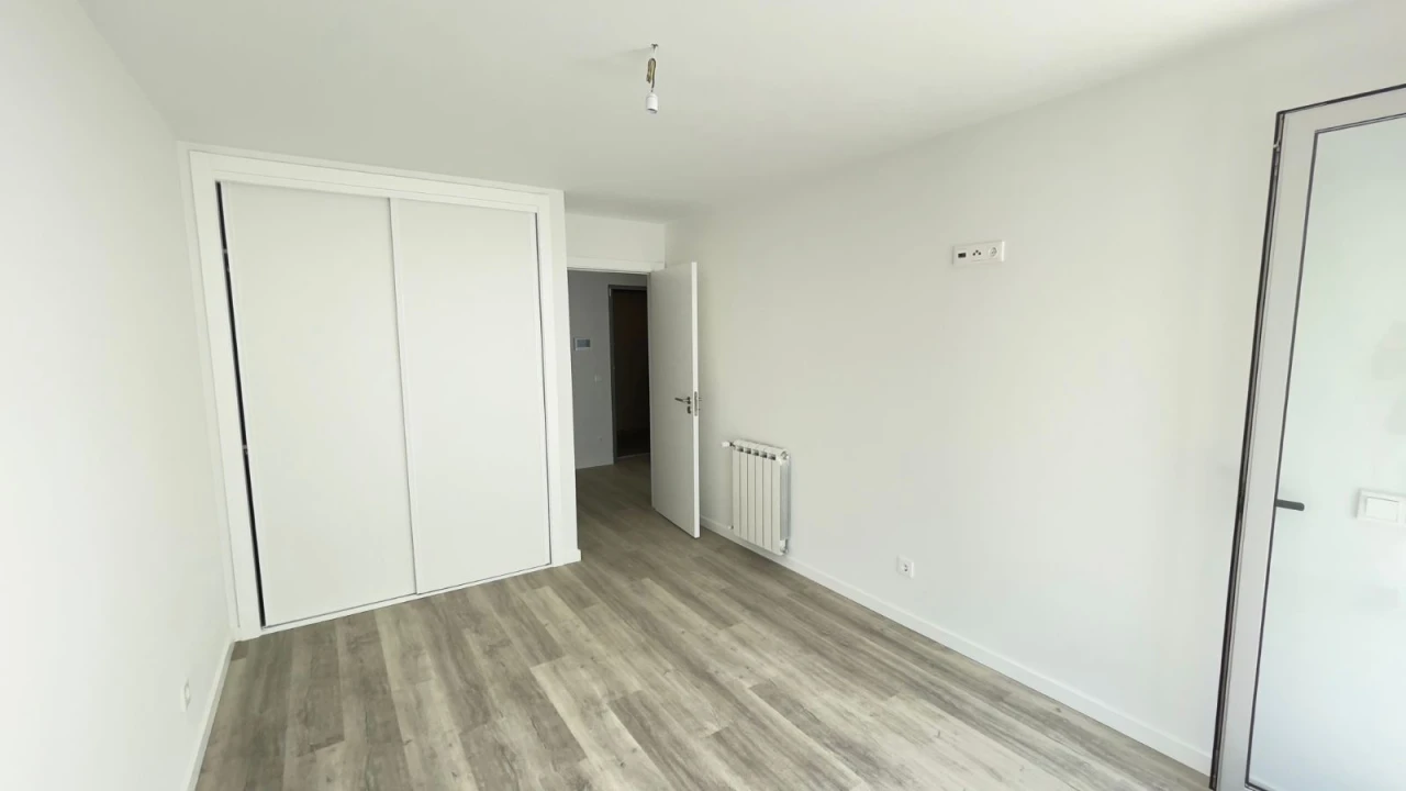 Apartamento T2 para Venda em Buarcos Foto 14
