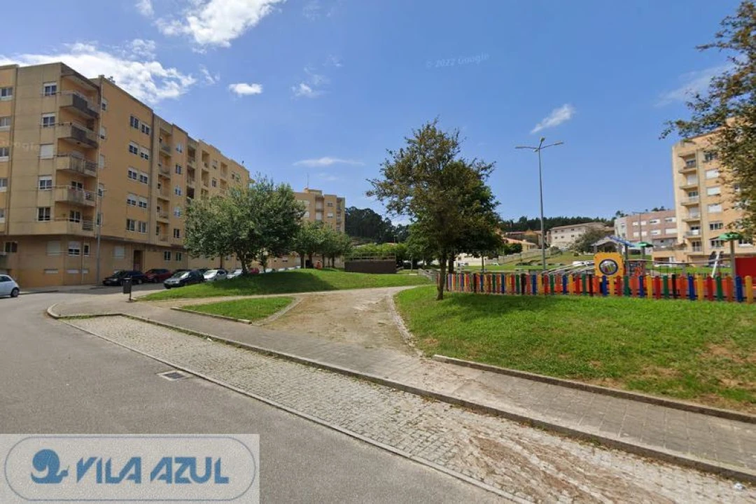 Terreno P/ Prédio para Venda em Alfena Foto 1