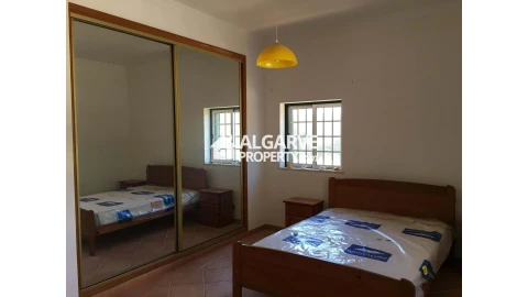 Moradia T6 para Venda em Loule (São Clemente)