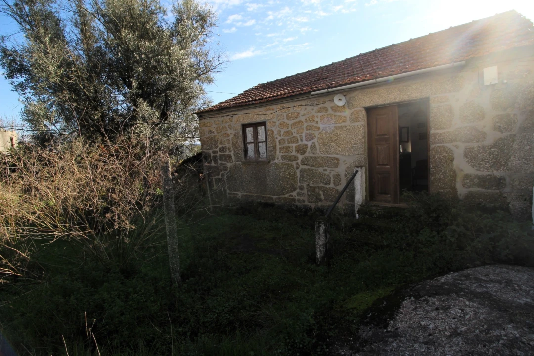 Moradia T1 para Venda em Oliveira do Conde Foto 5