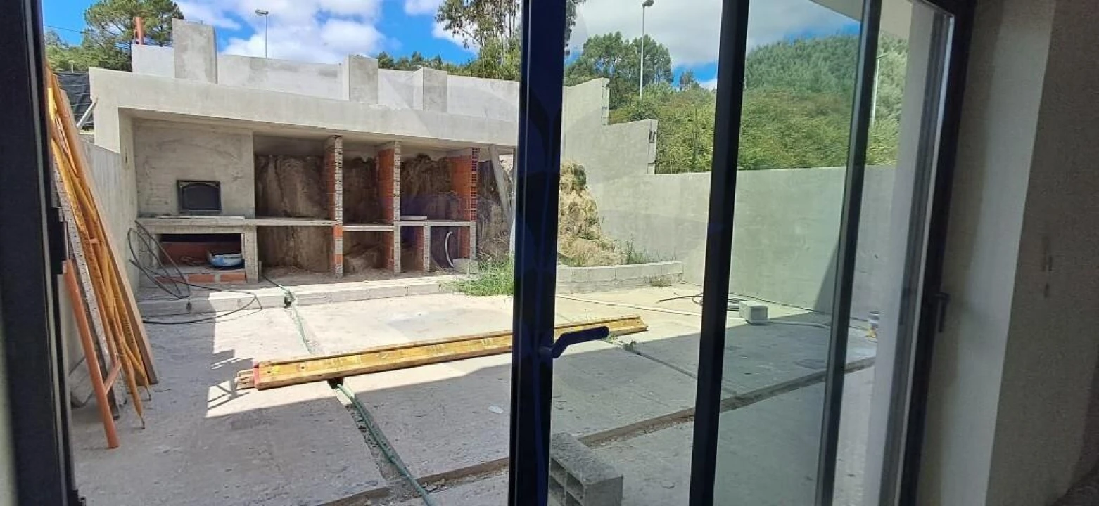 Moradia T3 para Venda em Carreiras (São Miguel) e Carreiras (Santiago) Foto 6