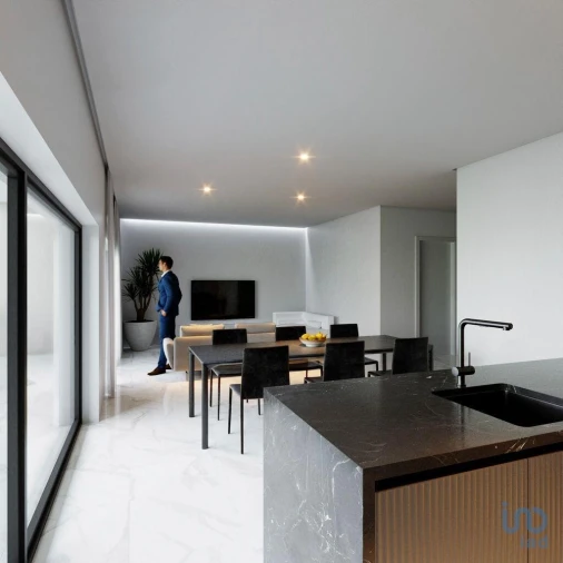 Apartamento T1 para Venda em Estômbar e Parchal